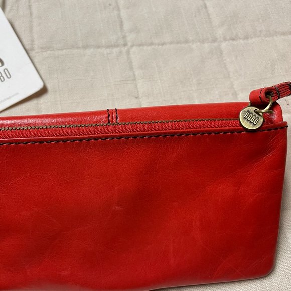 HOBO INTERNATIONAL MARSHALL WALLET RIO RED SALMON USED ONCE - Picture 3 of 3